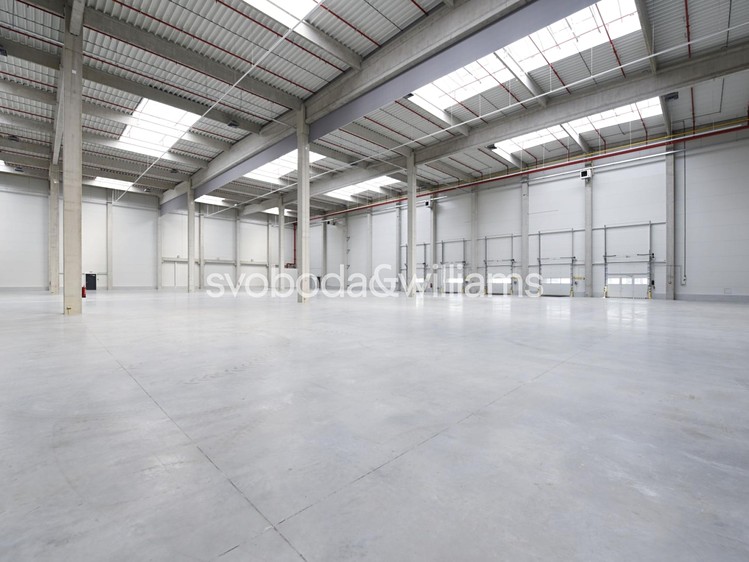 Комерційне приміщення в оренду, 4 620 м² (10 з 15)