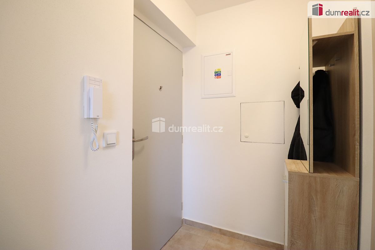 Pronájem bytu 2+kk 39 m² – fotografie 4