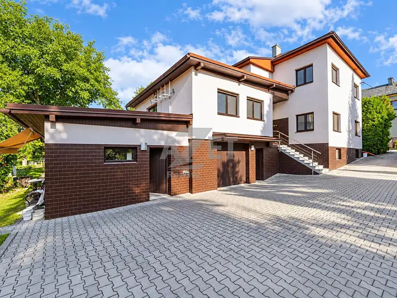 Prodej rodinného domu 420 m², pozemek 1339 m², Velká Polom – náhled fotky 1