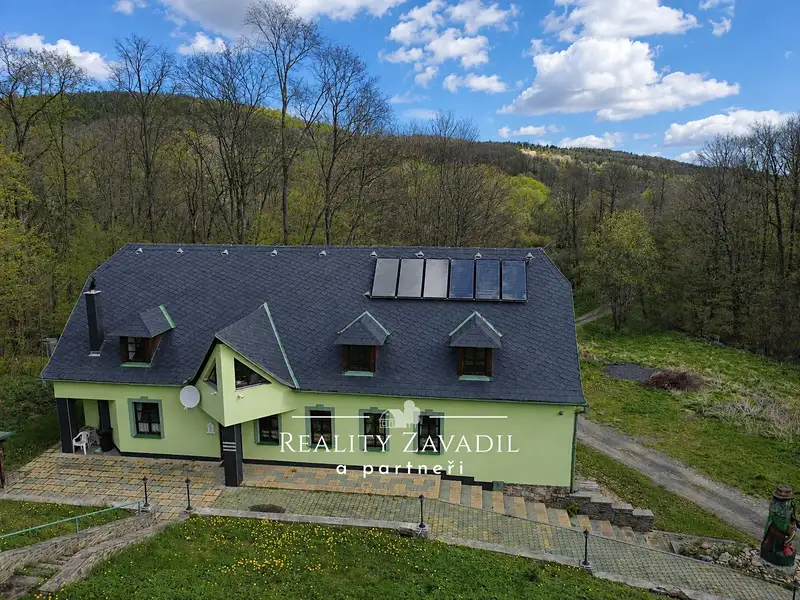 Prodej ubytovacího zařízení 322 m², Vysoká – náhled fotky 1