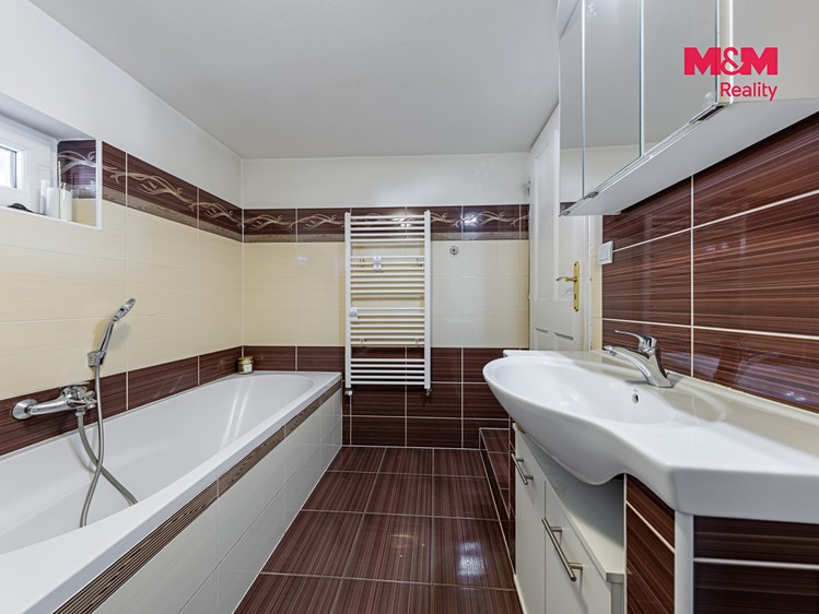 Комерційне приміщення на продаж, 100 м² (14 з 27)