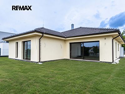 Prodej rodinného domu 195 m², pozemek 1192 m²