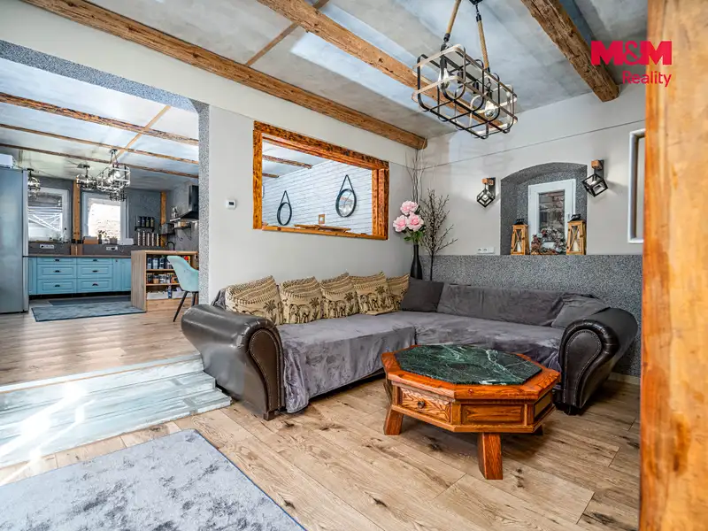 Prodej rodinného domu 139 m², pozemek 944 m², Kolešovice – náhled fotky 2
