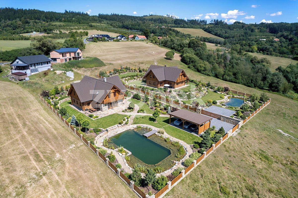 Prodej stavebního pozemku 1055 m² – fotografie 2