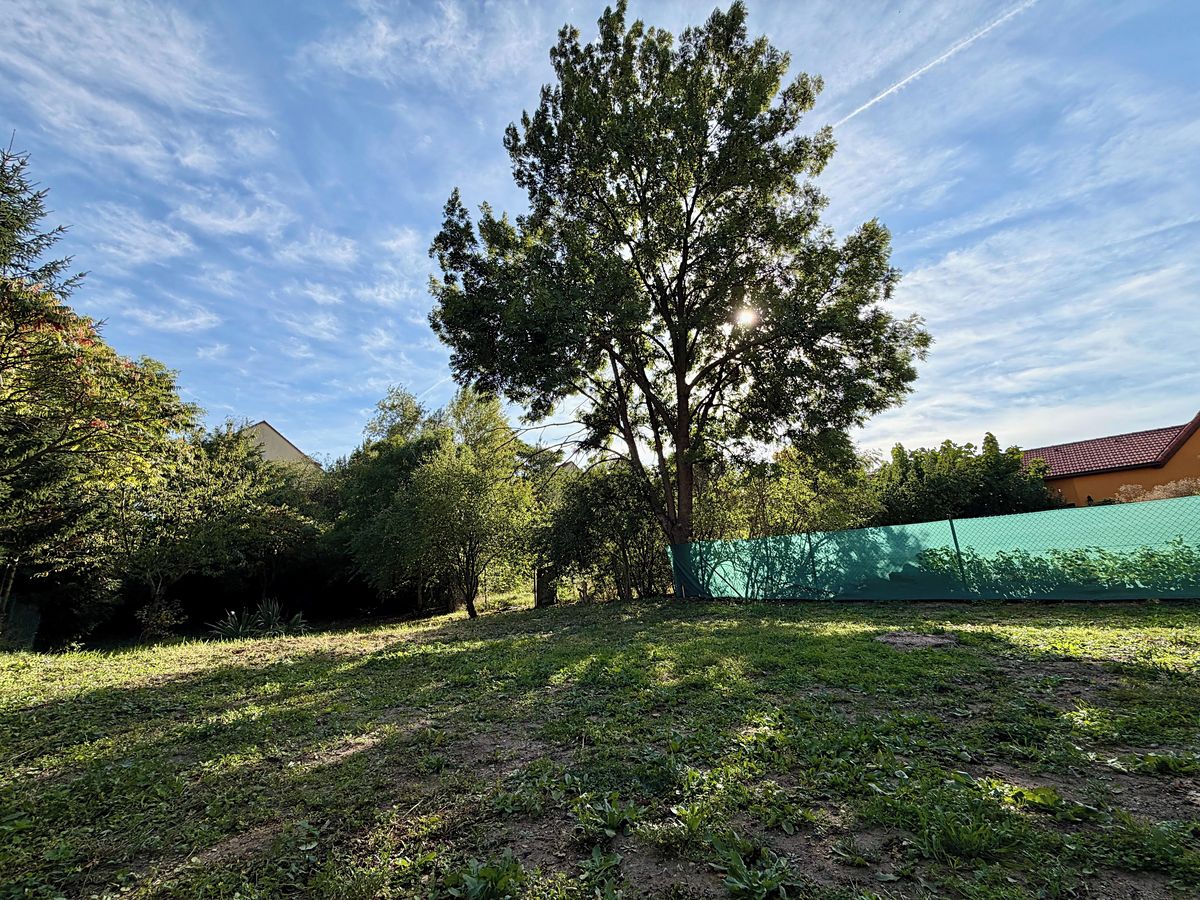 Prodej stavebního pozemku 200 m² – fotografie 5