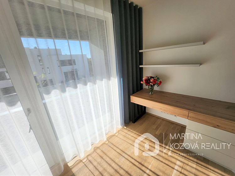 Pronájem bytu 4+kk, 120 m² (18 z 29)