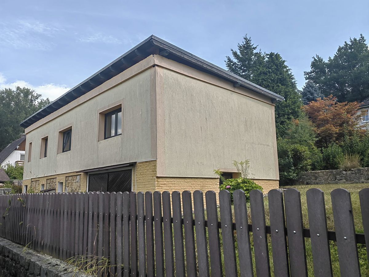 Prodej rodinného domu 610 m², pozemek 509 m²