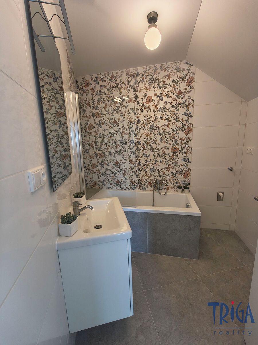 Pronájem bytu 3+kk 70 m² – fotografie 4