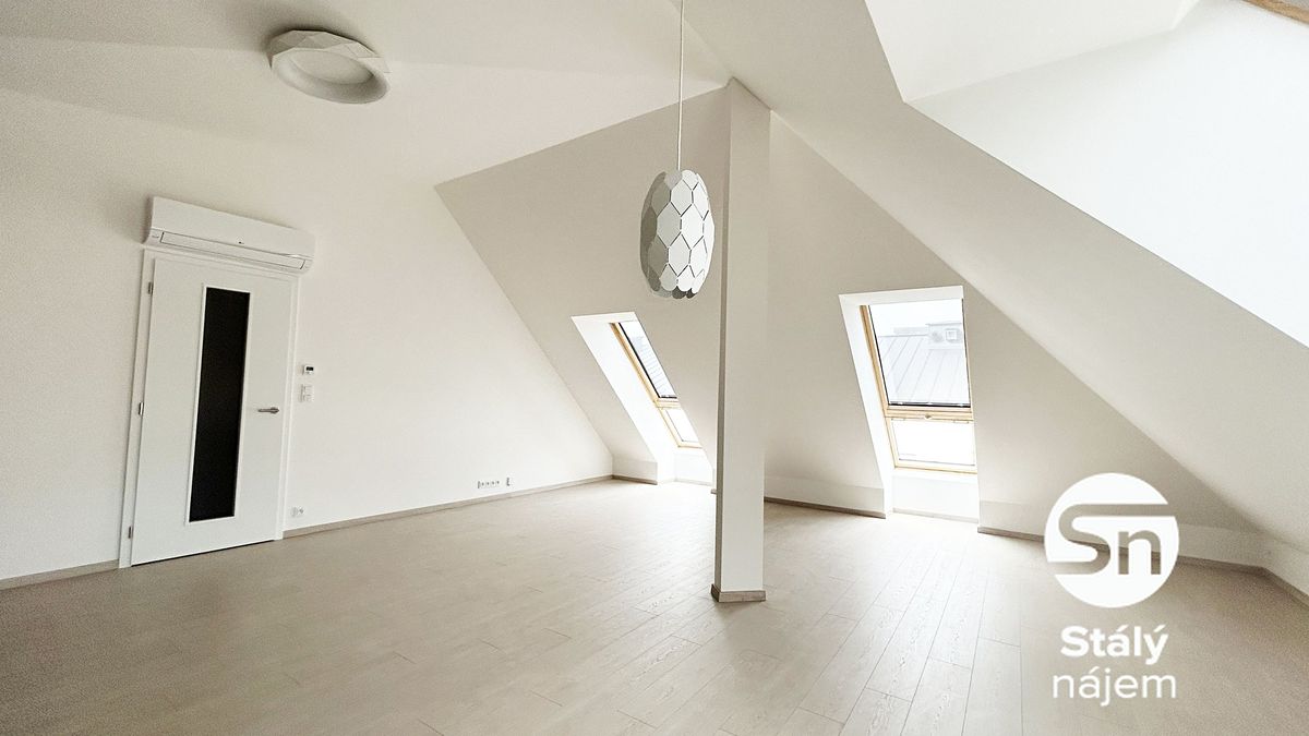 Pronájem bytu 2+kk 85 m² – fotografie 5