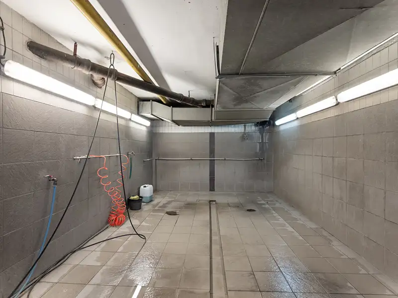 Prodej komerční nemovitosti 120 m², Praha – náhled fotky 3