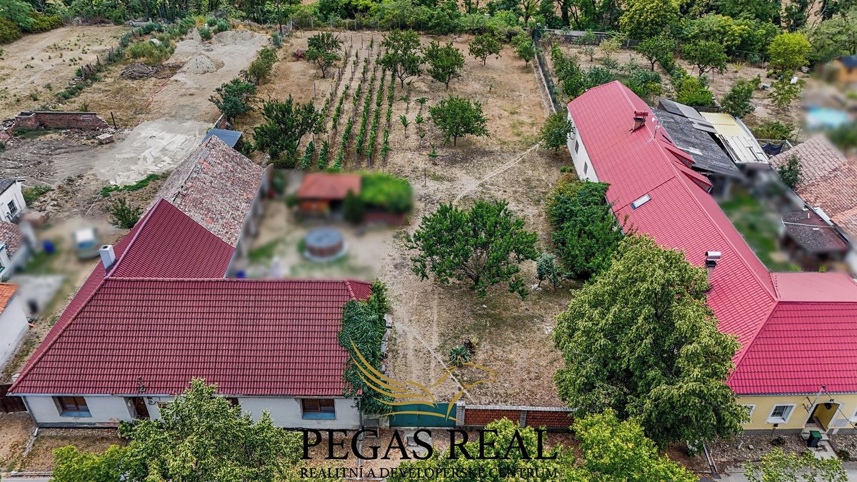 Prodej stavebního pozemku 1314 m² – fotografie 2