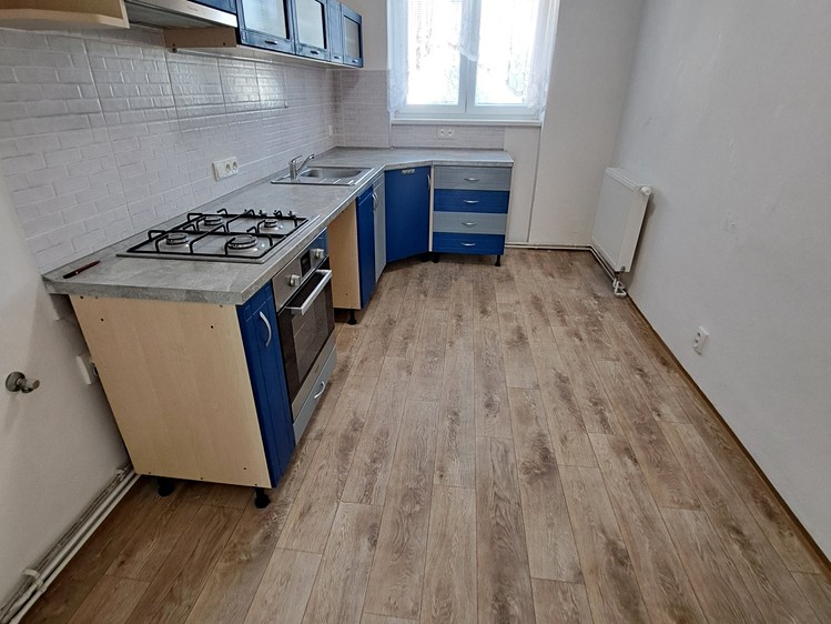 Pronájem bytu 2+1, 56 m² (10 z 15)