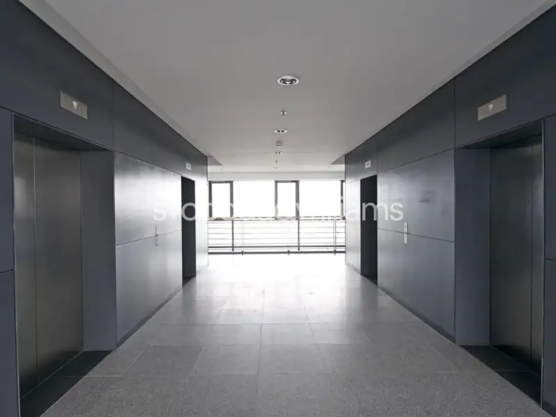 Pronájem kanceláře 2068 m², Praha – náhled fotky 2
