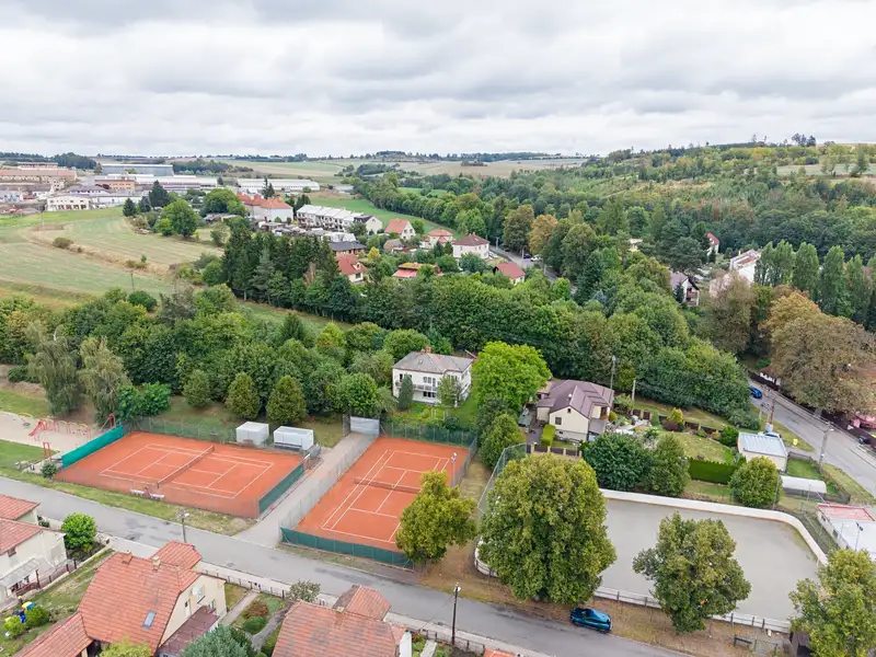 Prodej rodinného domu 266 m², pozemek 1065 m², Olešnice – náhled fotky 3