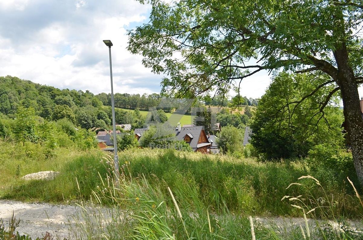 Prodej pozemku 1500 m²