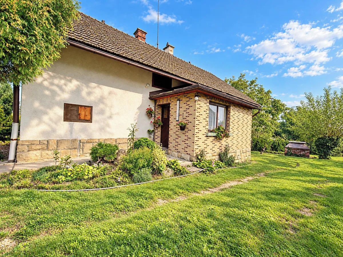 Prodej rodinného domu 110 m², pozemek 1464 m²