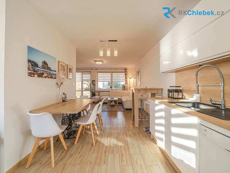 Prodej domu, 140 m² (6 z 30)