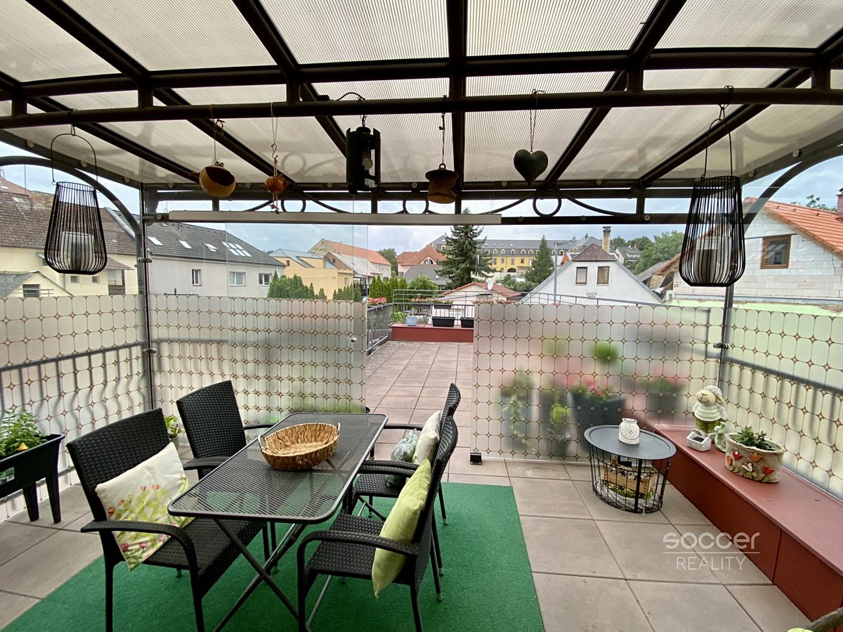 Pronájem bytu 3+kk 74 m²
