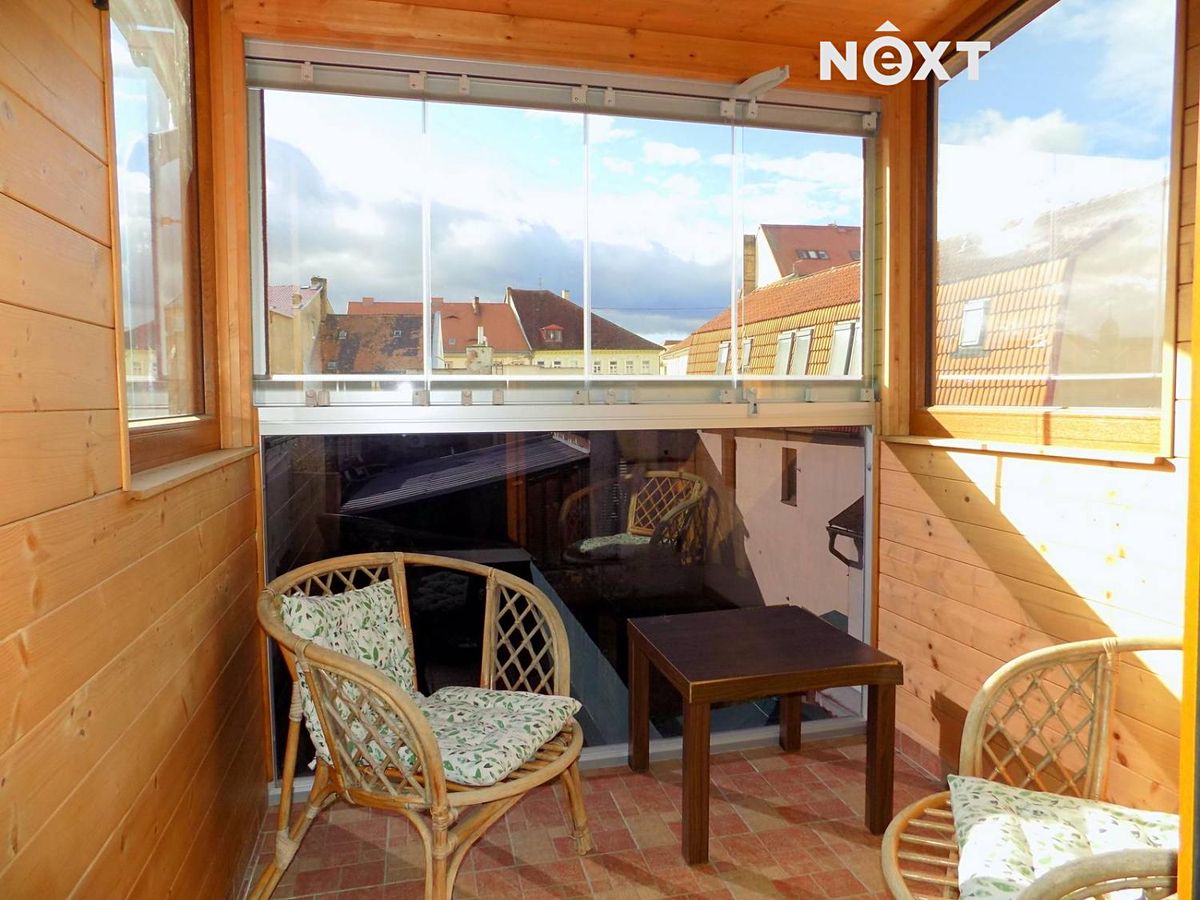 Pronájem bytu 3+kk 100 m²