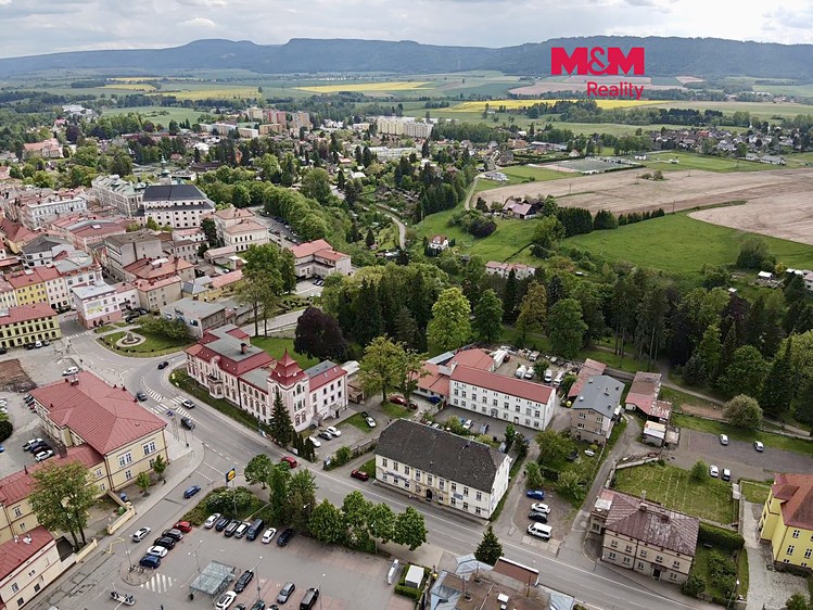 Prodej komerčního prostoru, 525 m² (1 z 15)