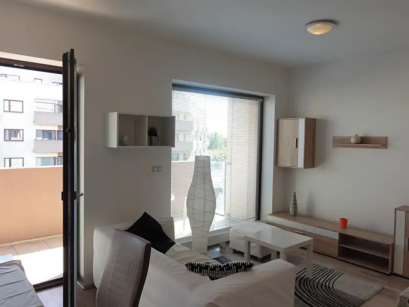 Pronájem bytu 1+kk 42 m², Brno – náhled fotky 2