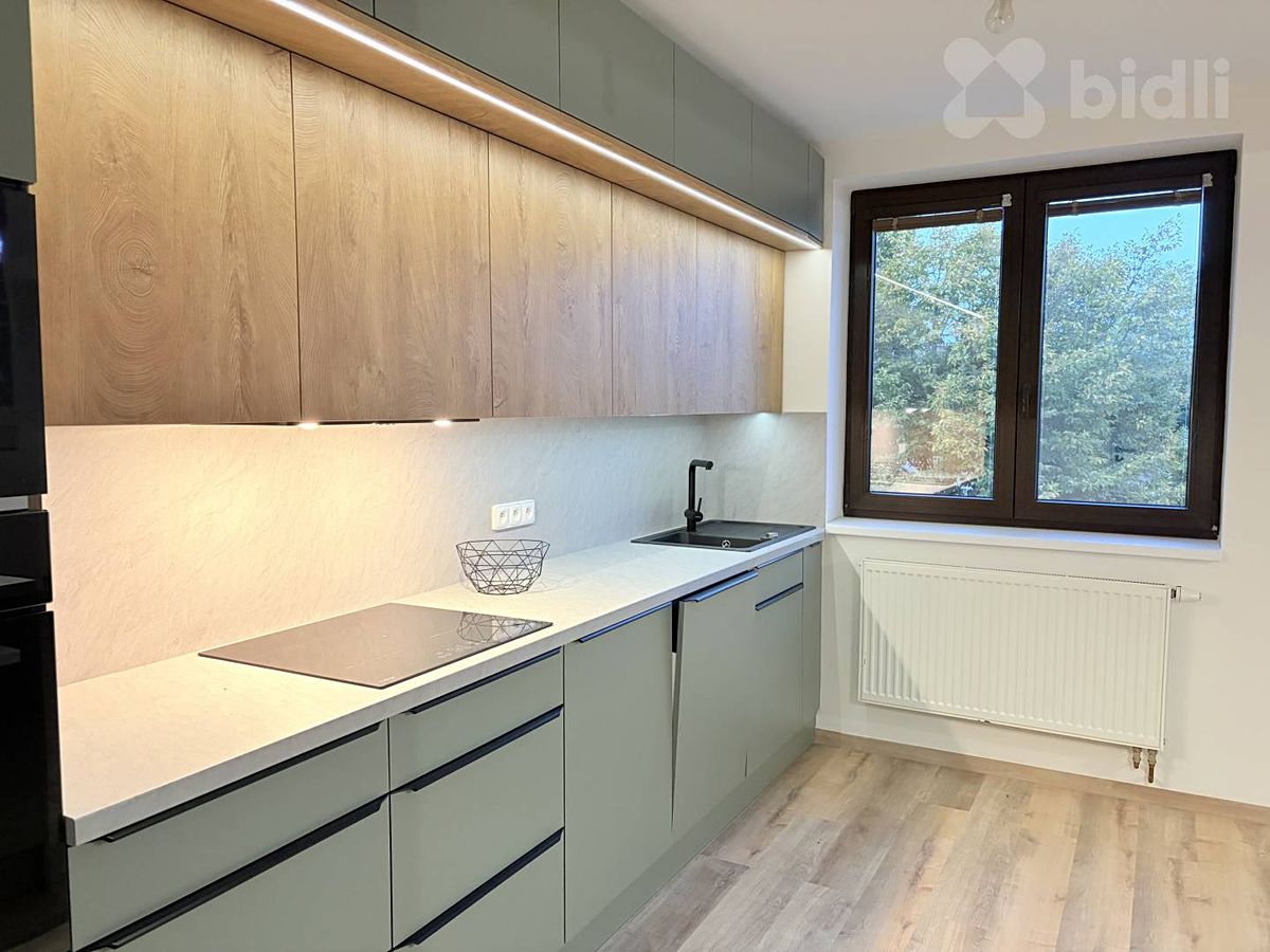 Pronájem bytu 3+1 90 m² – fotografie 5