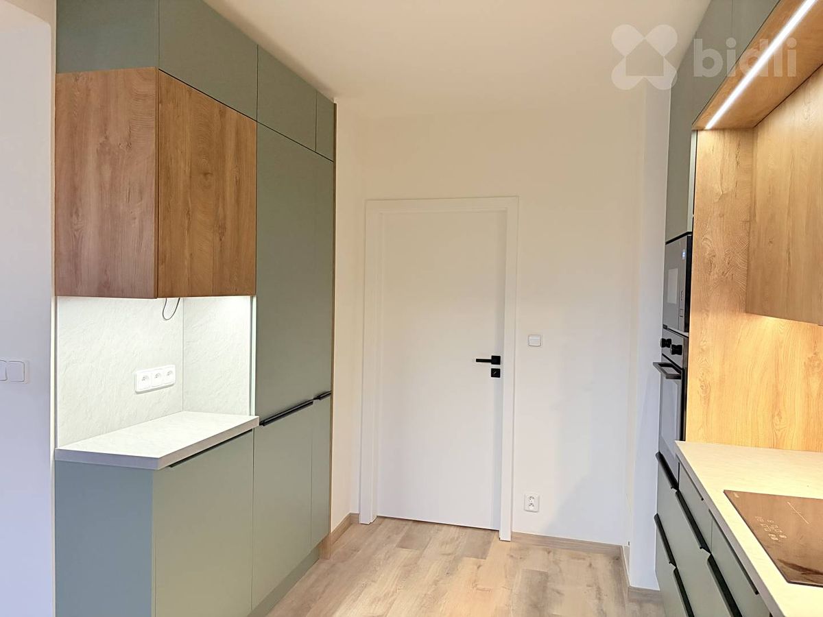 Pronájem bytu 3+1 90 m² – fotografie 4
