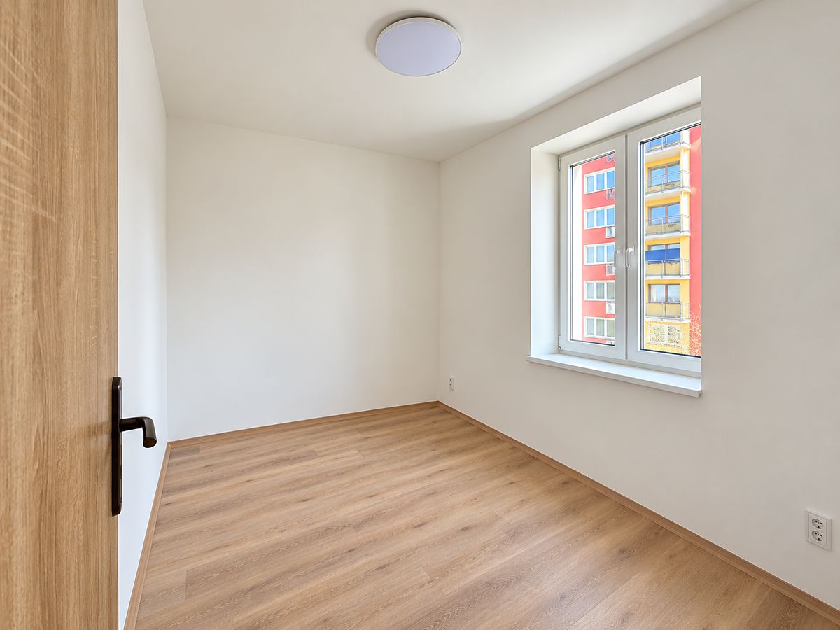Pronájem bytu 2+1 52 m² – fotografie 4