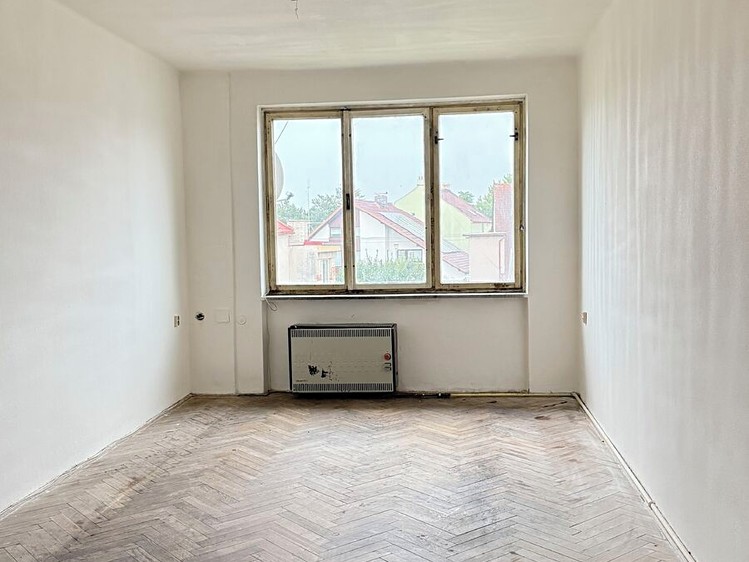 Prodej bytu 2+1, 56 m² (2 z 13)