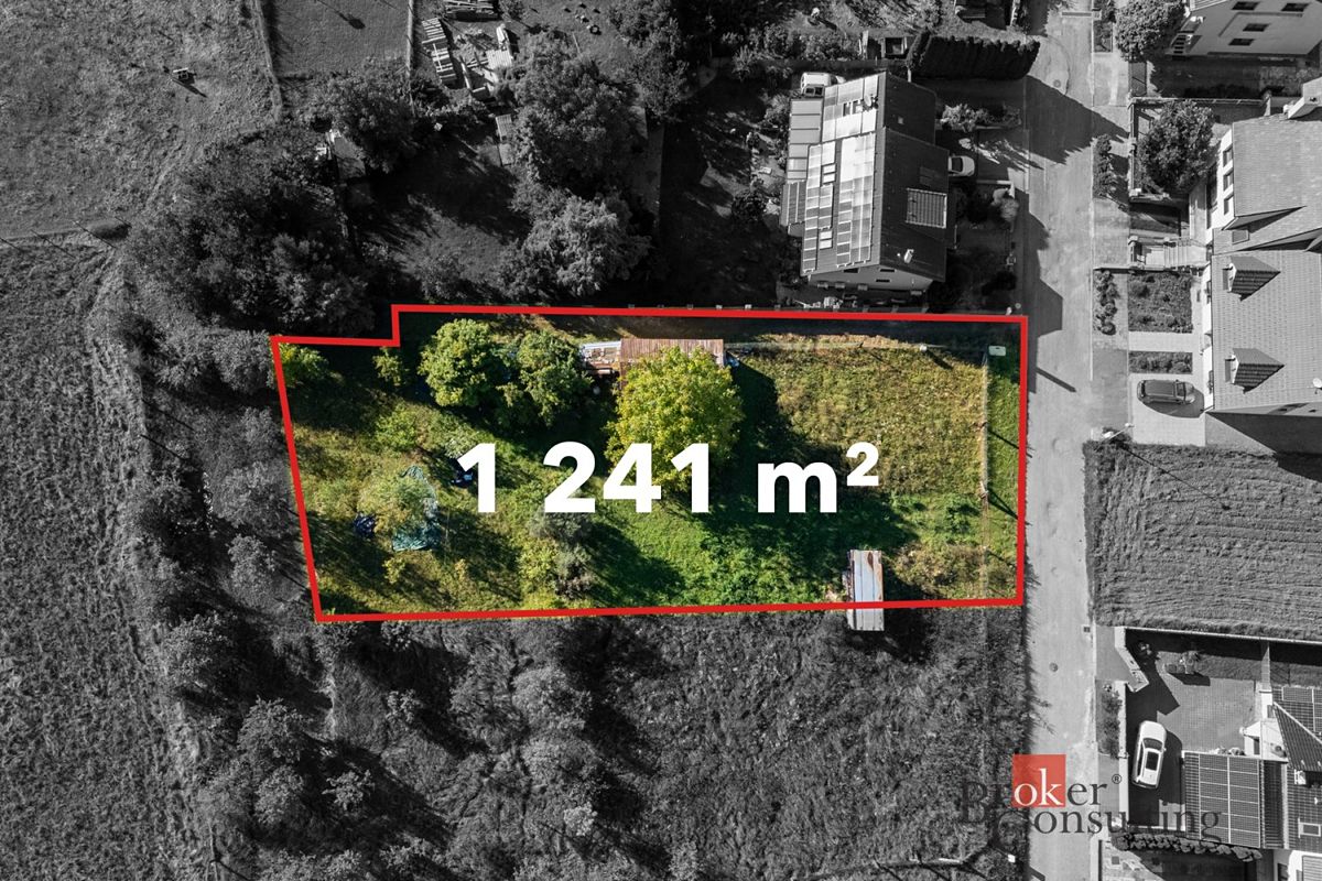 Prodej stavebního pozemku 1241 m²
