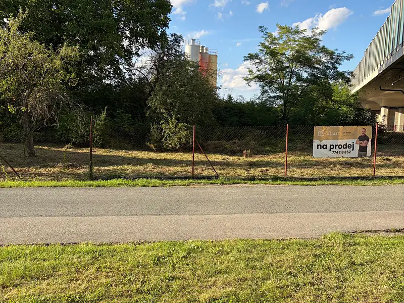 Prodej rodinného domu 124 m², pozemek 1560 m², Holice – náhled fotky 2