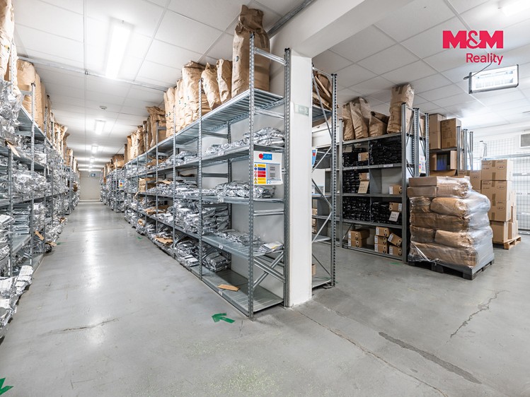 Prodej komerčního prostoru, 2 469 m² (20 z 22)