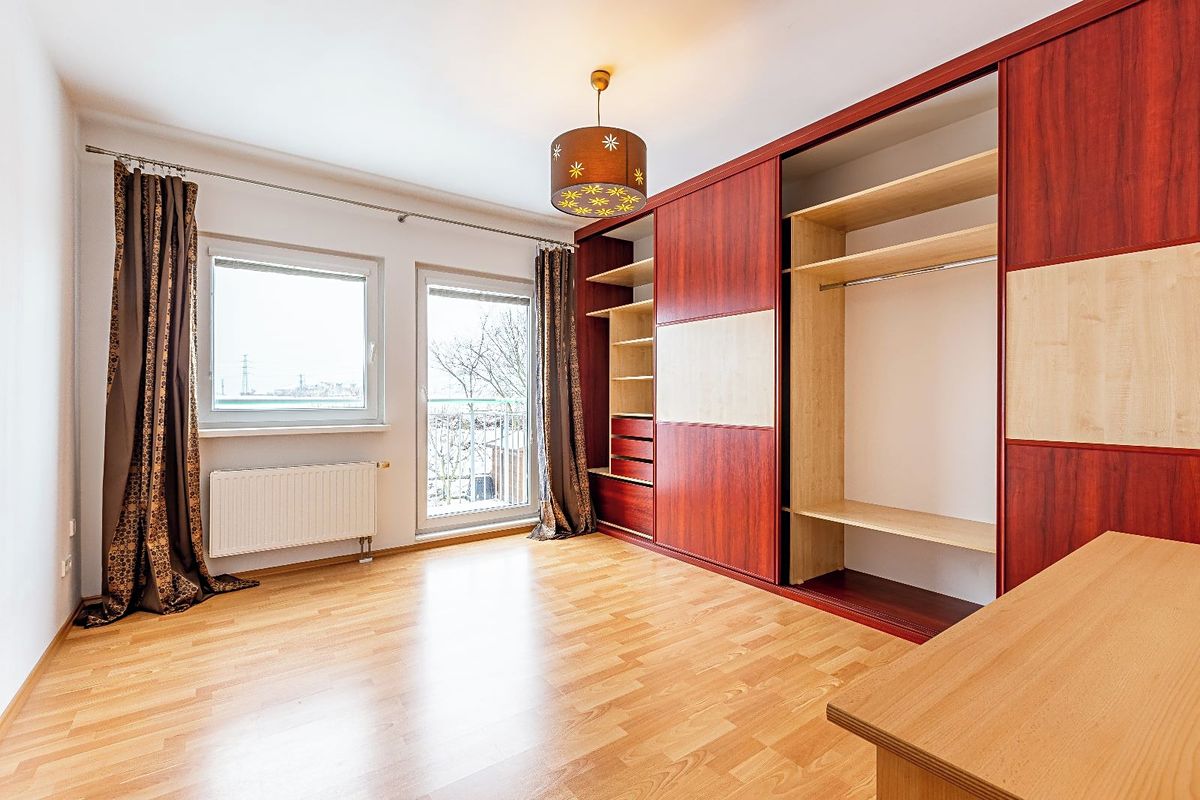 Pronájem bytu 3+kk 76 m² – fotografie 3