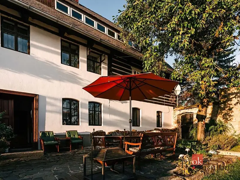 Prodej rodinného domu 302 m², pozemek 1479 m², Liběšice – náhled fotky 3