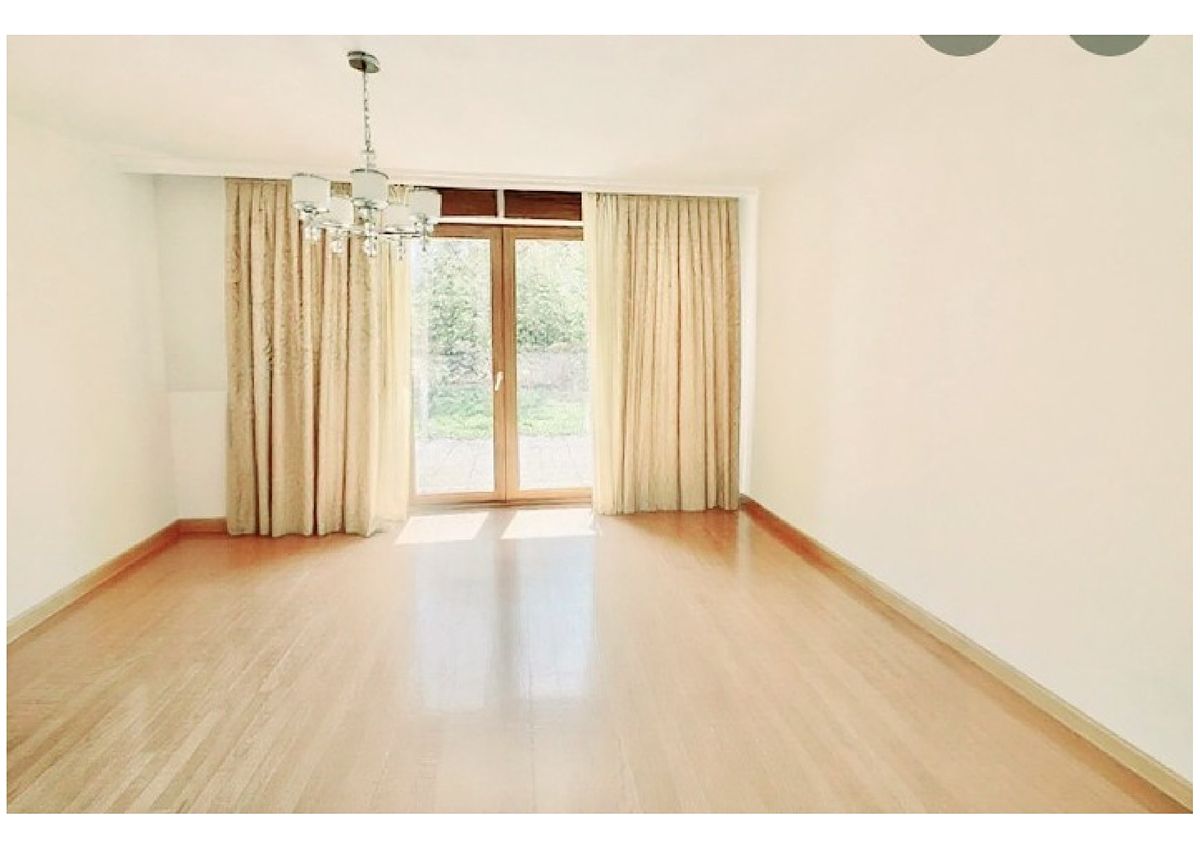 Prodej bytu 1+kk 36 m², Praha – fotka 1 z 3