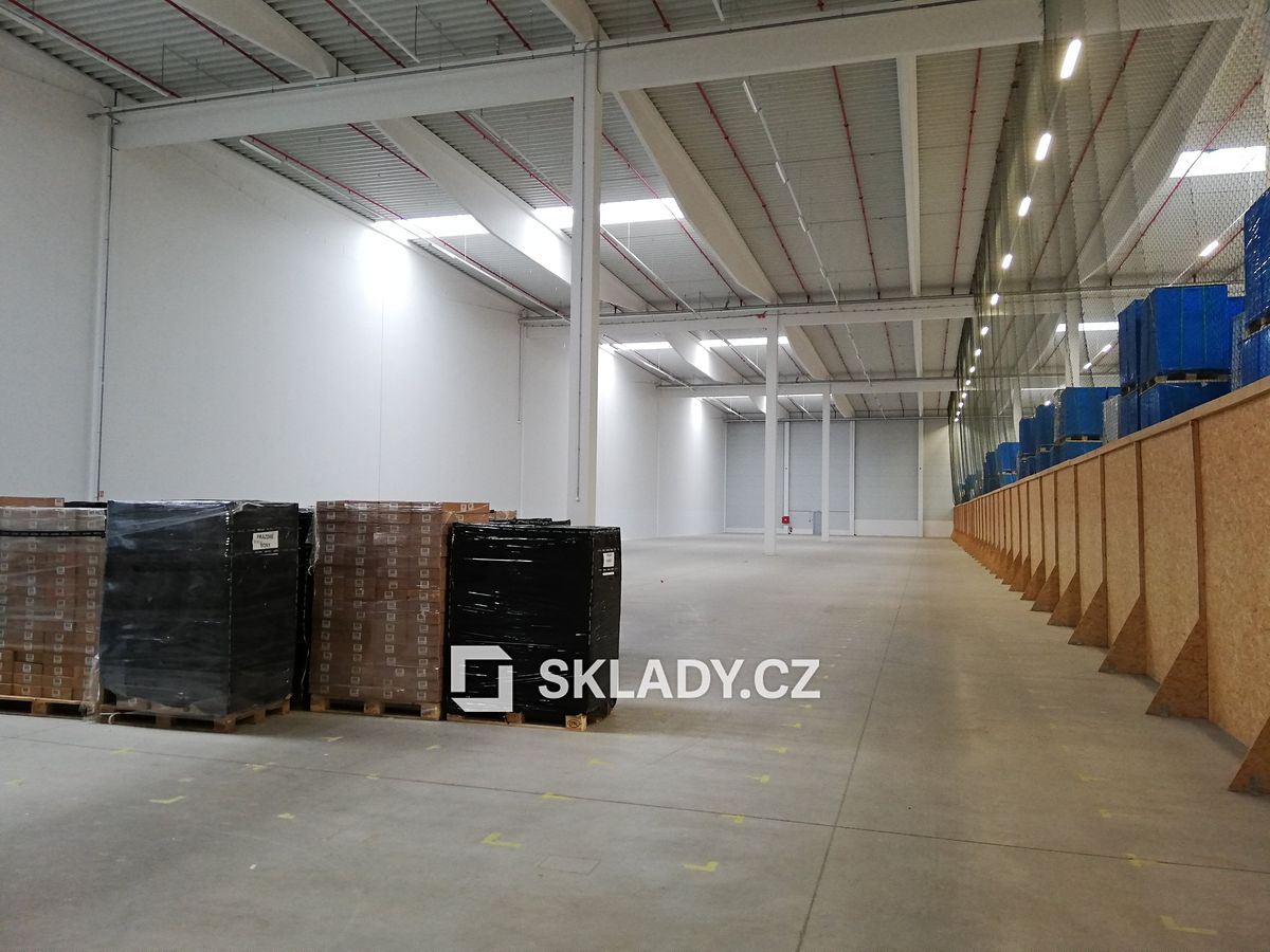 Pronájem skladového prostoru 2000 m² – fotografie 2