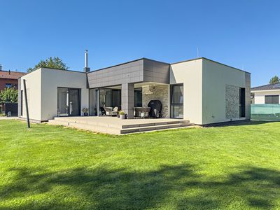 Prodej rodinného domu 181 m², pozemek 951 m²