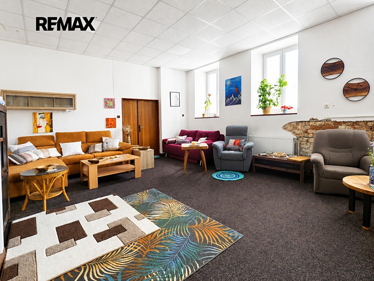 Prodej komerčního prostoru, 330 m² (6 z 15)