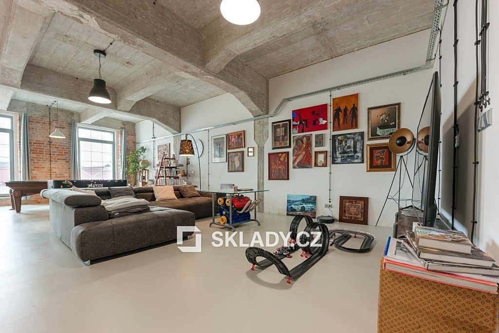 Prodej skladového prostoru 38000 m² – fotografie 4