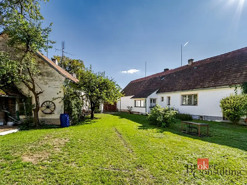 Prodej rodinného domu 202 m², pozemek 8214 m², Dívčice – náhled fotky 1