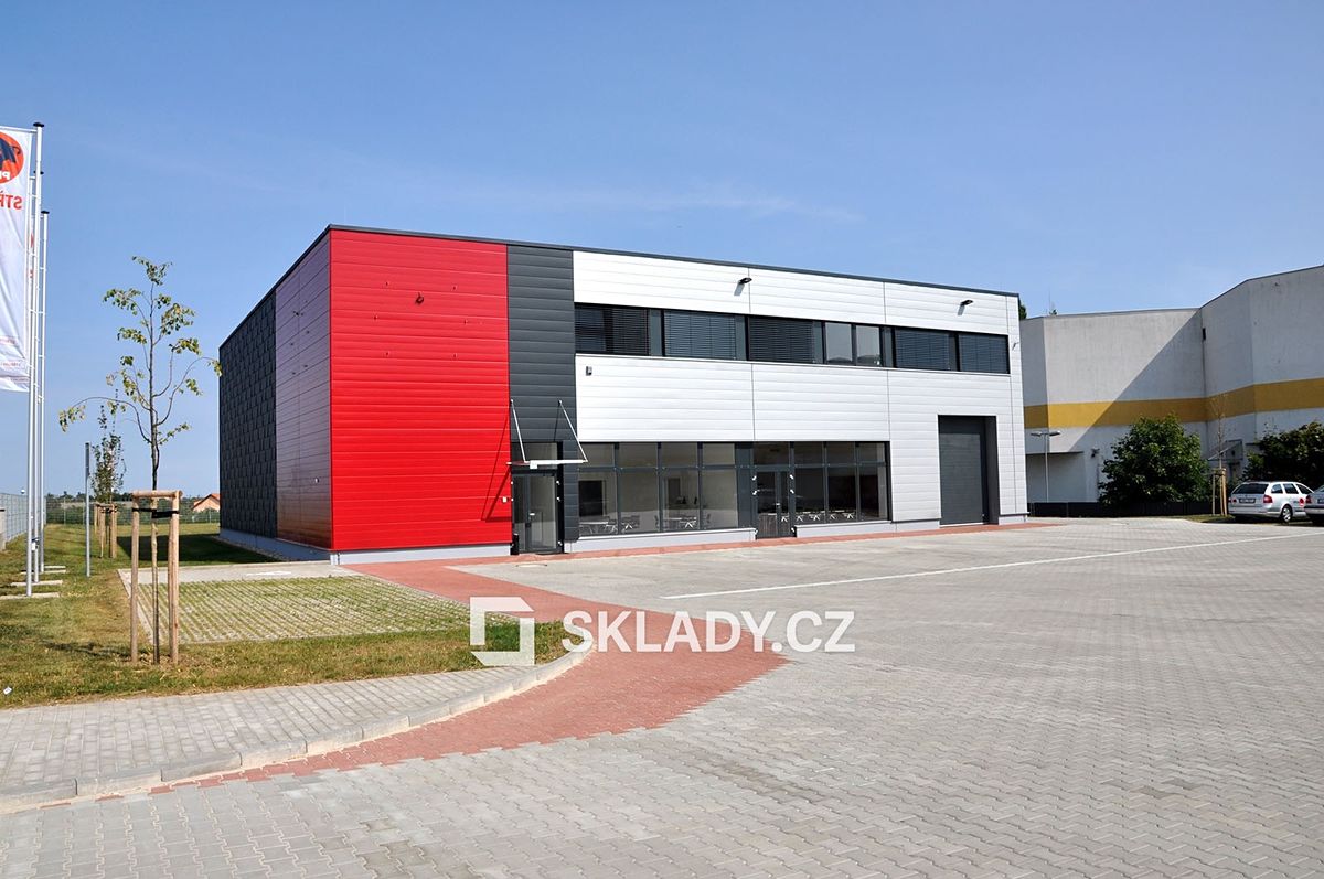 Pronájem skladového prostoru 1250 m²