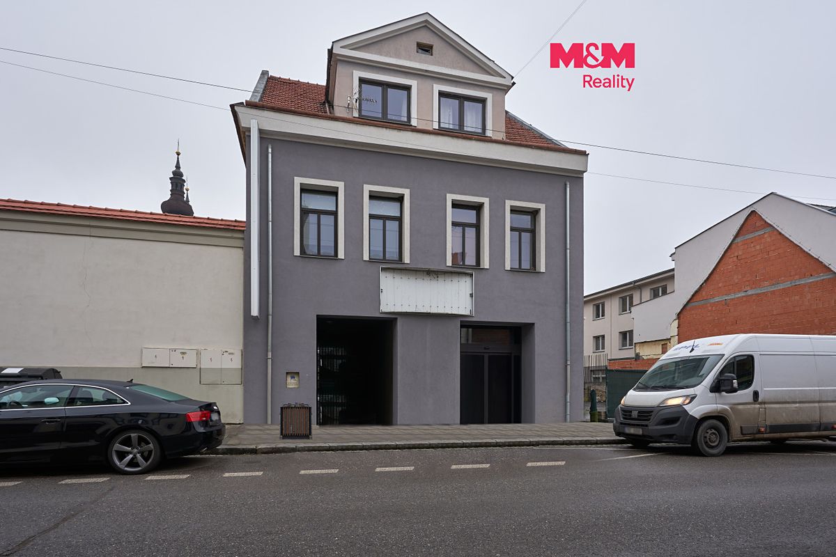 Pronájem obchodního prostoru 205 m²