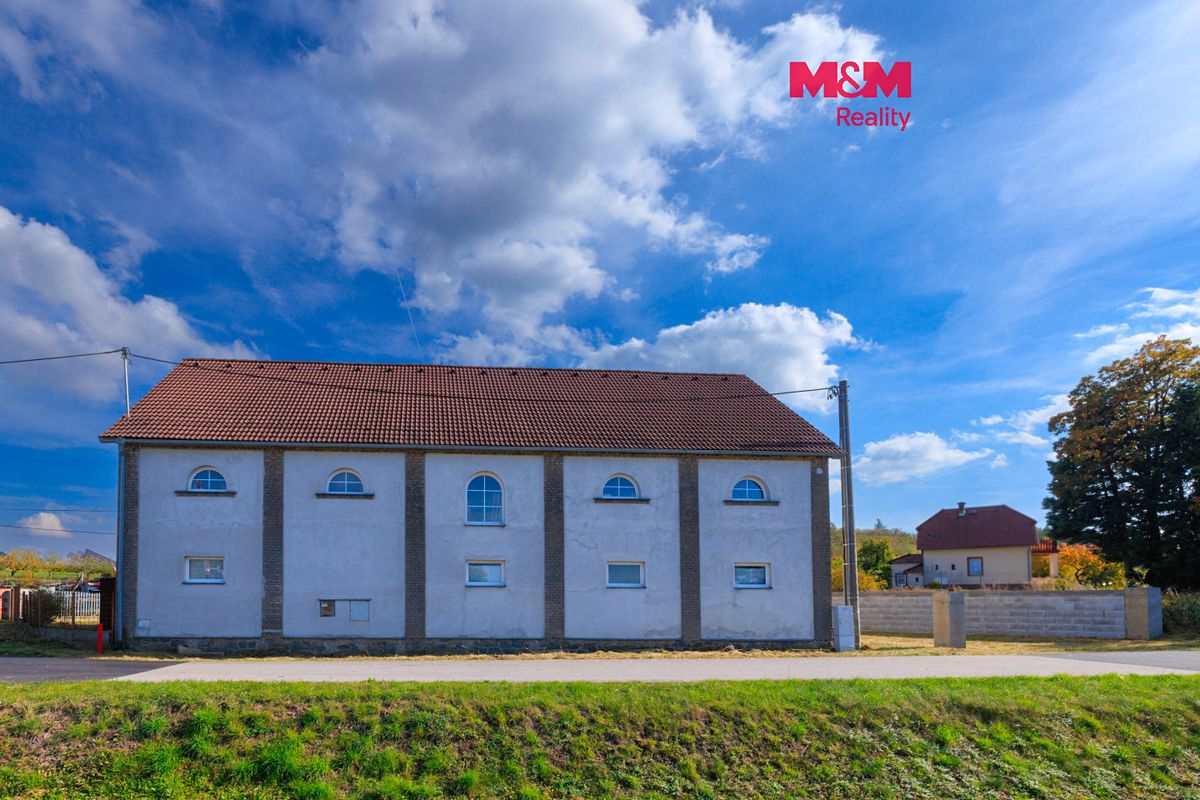 Prodej výrobní haly, prostoru 560 m²