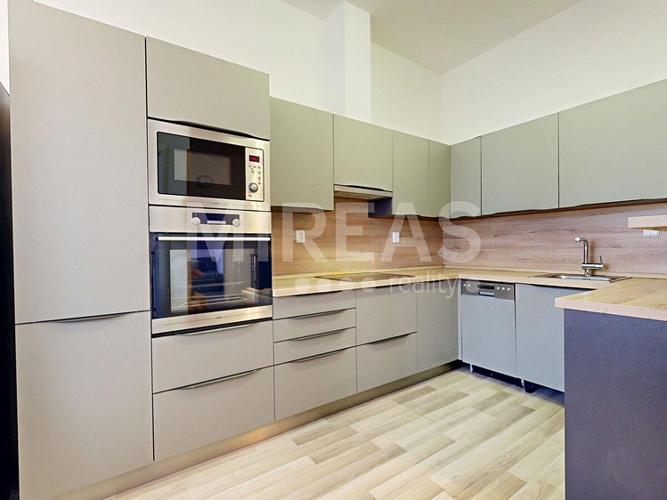 Prodej bytu 3+kk, 68 m² (2 z 21)