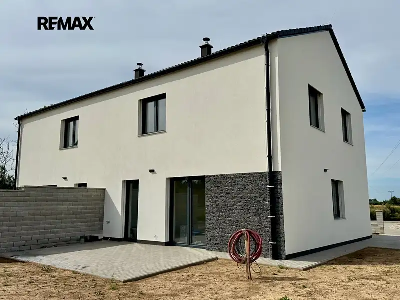 Prodej rodinného domu 123 m², pozemek 403 m², Babice – náhled fotky 2