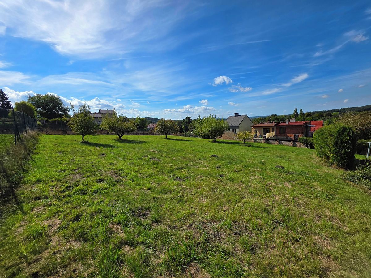 Prodej stavebního pozemku 1213 m² – fotografie 3