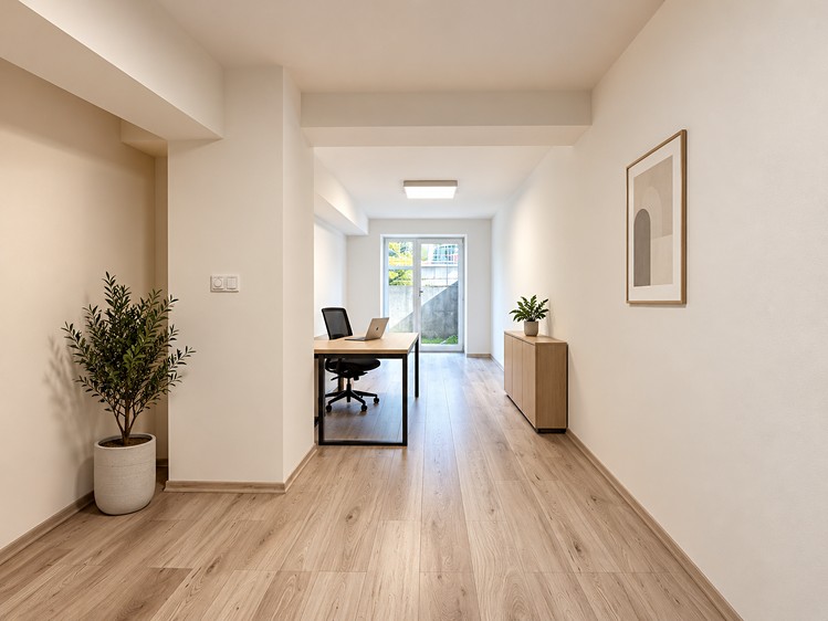 Pronájem komerčního prostoru, 30 m² (1 z 8)