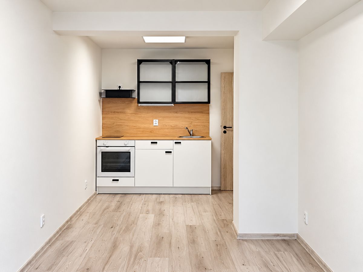 Pronájem kanceláře 30 m² – fotografie 2
