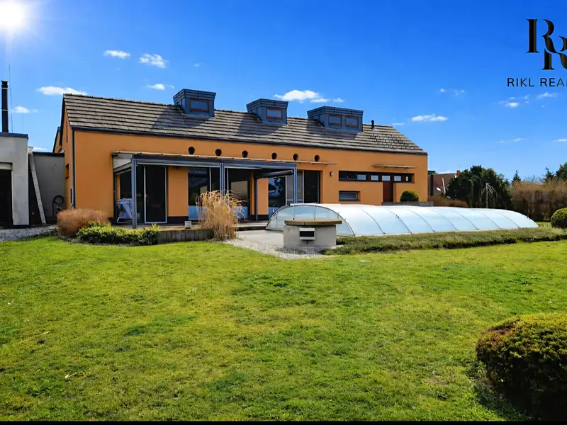 Prodej rodinného domu 236 m², pozemek 1236 m², Křelov-Břuchotín – náhled fotky 2