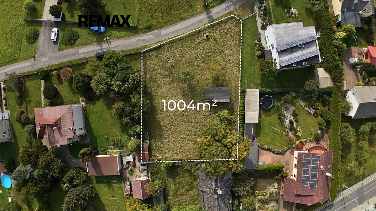 Prodej stavebního pozemku 1004 m² – fotografie 3